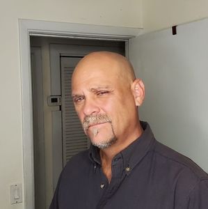 Meet your Posher, Eric